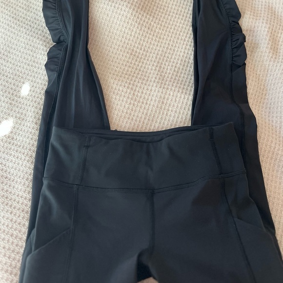 Lululemon leggings. - Picture 7 of 7